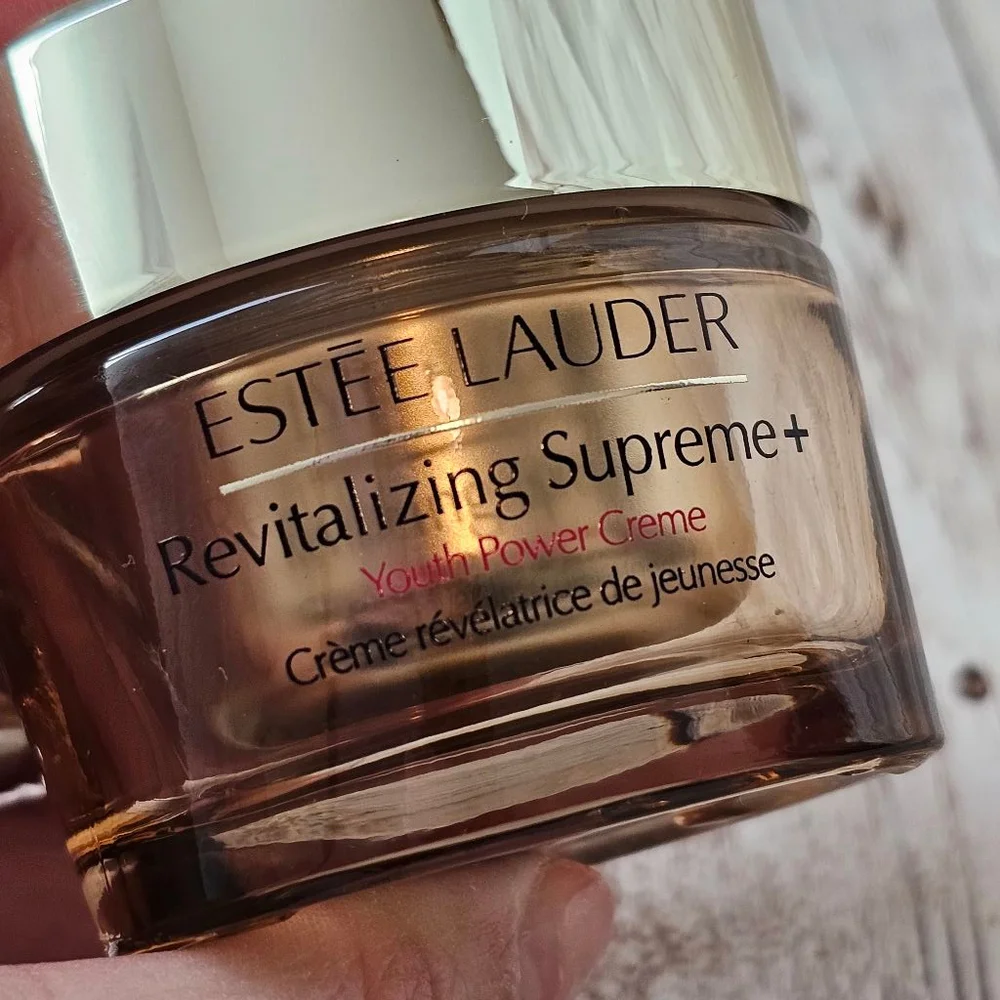 Estee Lauder Revitalizing Supreme+ Cream 1 oz - Picture 2 of 4